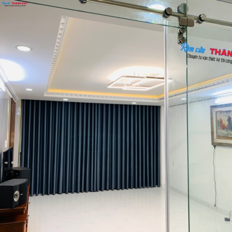 RÈM CHỐNG NẮNG HÀN QUỐC HQ010