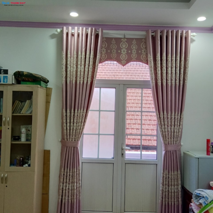RÈM  VẢI GẤM HỌA TIẾT HV004