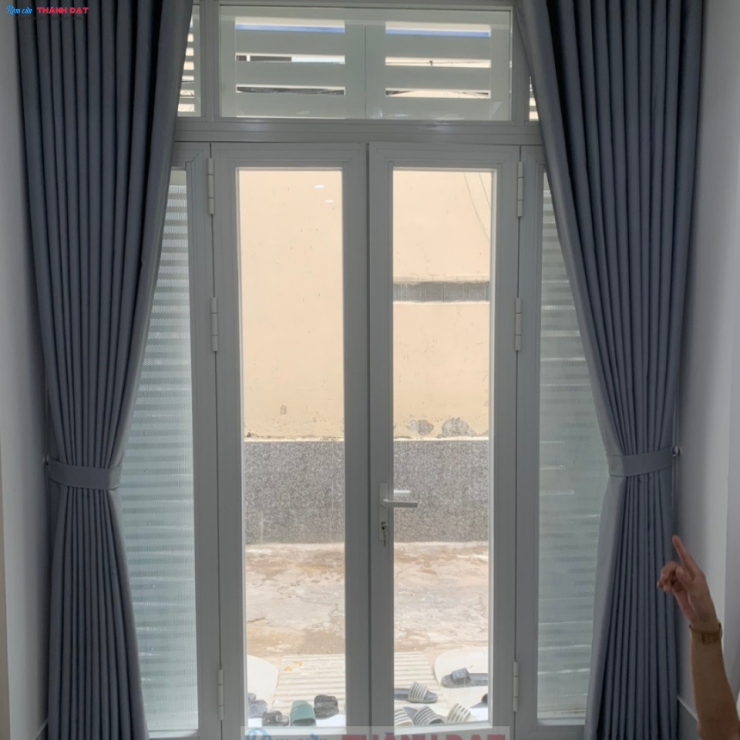 RÈM CHỐNG NẮNG , CẢN SÁNG 
